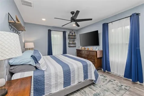 297 Lakeview Drive Tarpon Springs FL 34689