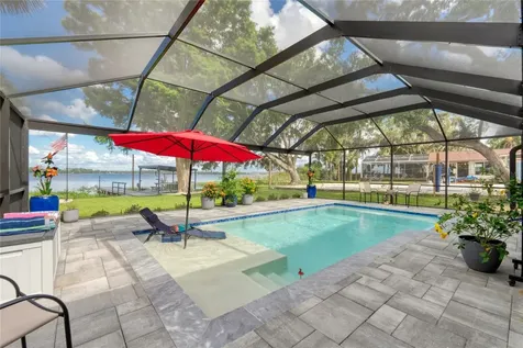 297 Lakeview Drive Tarpon Springs FL 34689