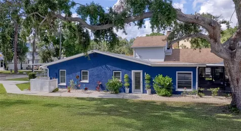 297 Lakeview Drive Tarpon Springs FL 34689