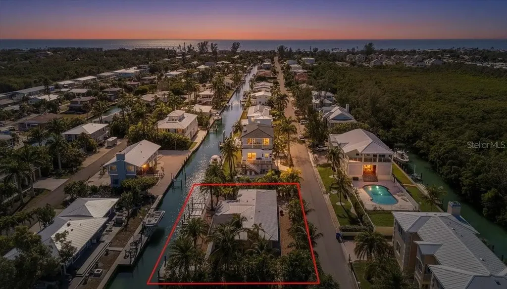 834 Jungle Queen Way Longboat Key FL 34228