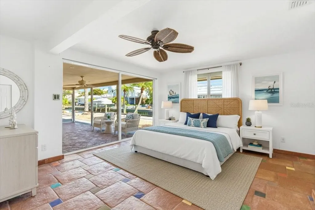 834 Jungle Queen Way Longboat Key FL 34228