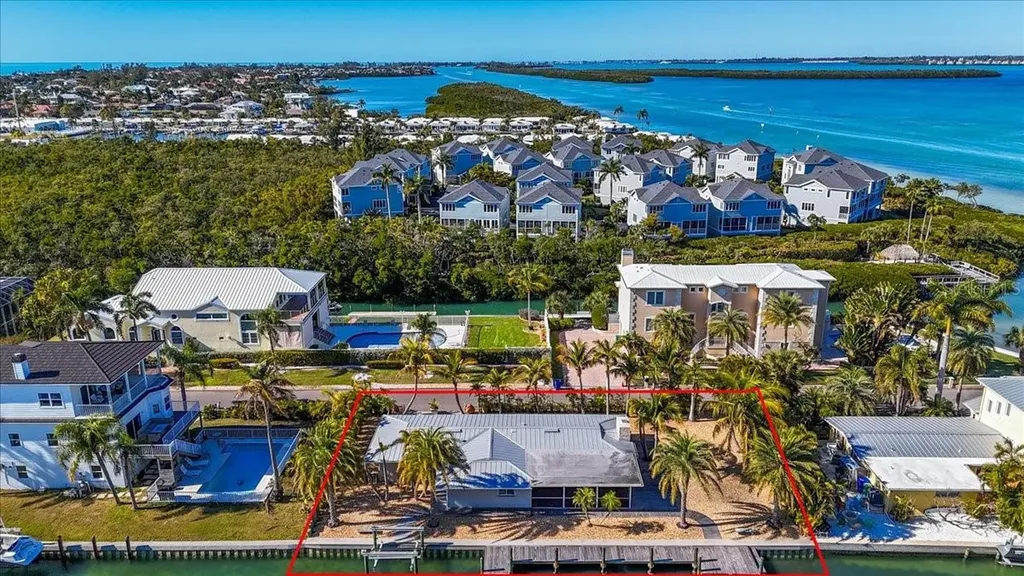 834 Jungle Queen Way Longboat Key FL 34228