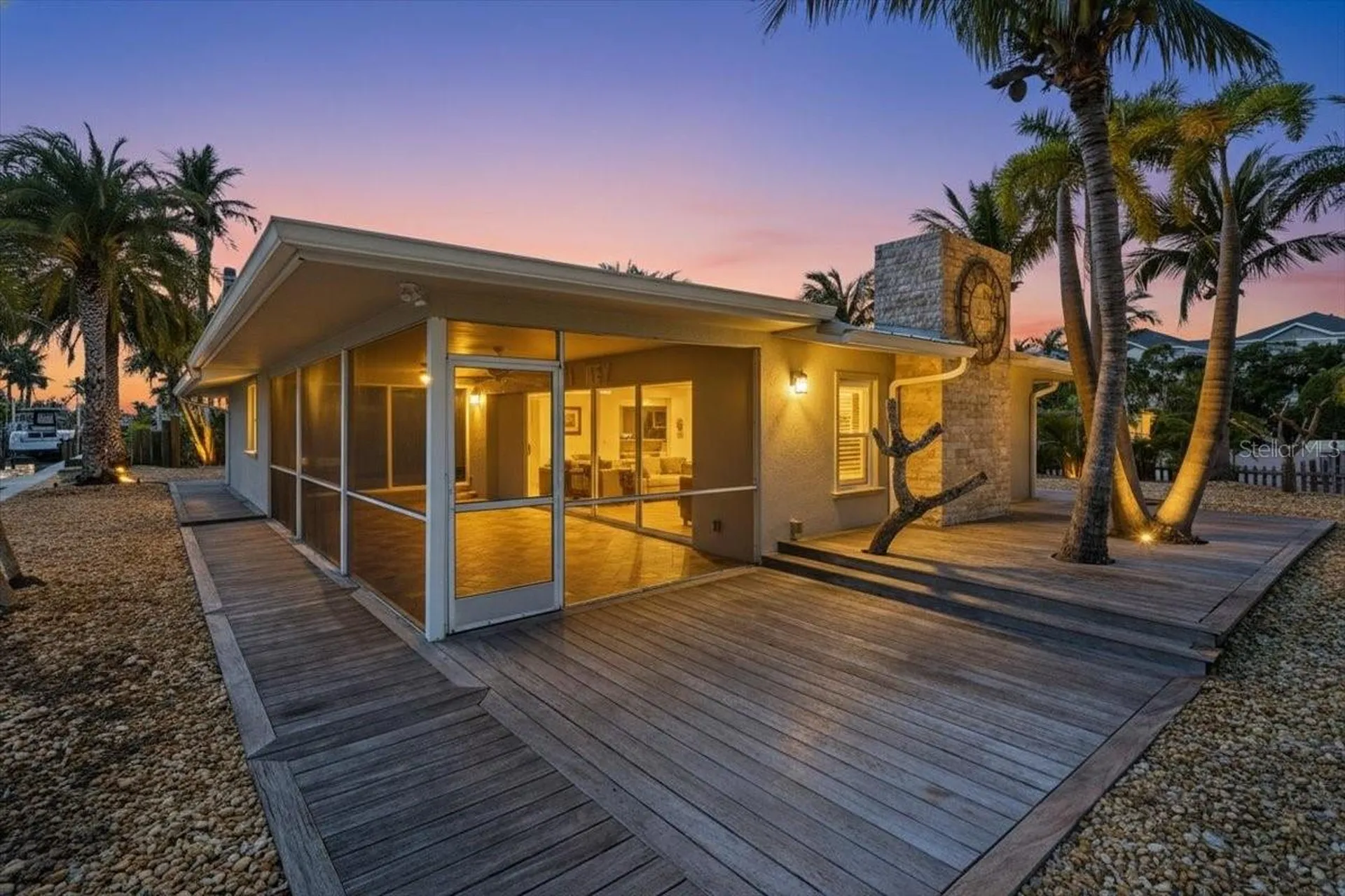 834 Jungle Queen Way Longboat Key FL 34228