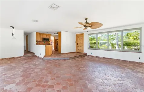 834 Jungle Queen Way Longboat Key FL 34228