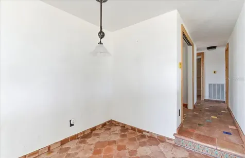 834 Jungle Queen Way Longboat Key FL 34228