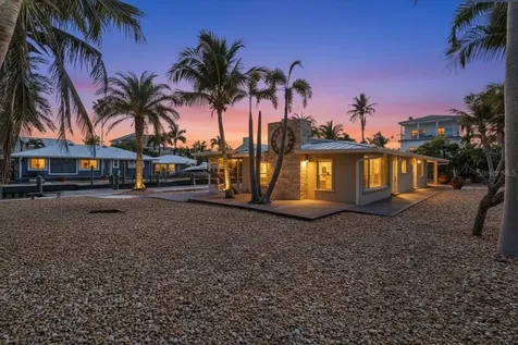 834 Jungle Queen Way Longboat Key FL 34228