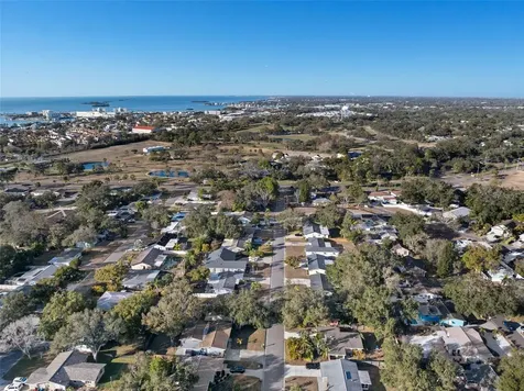 2020 Yale Avenue Dunedin FL 34698