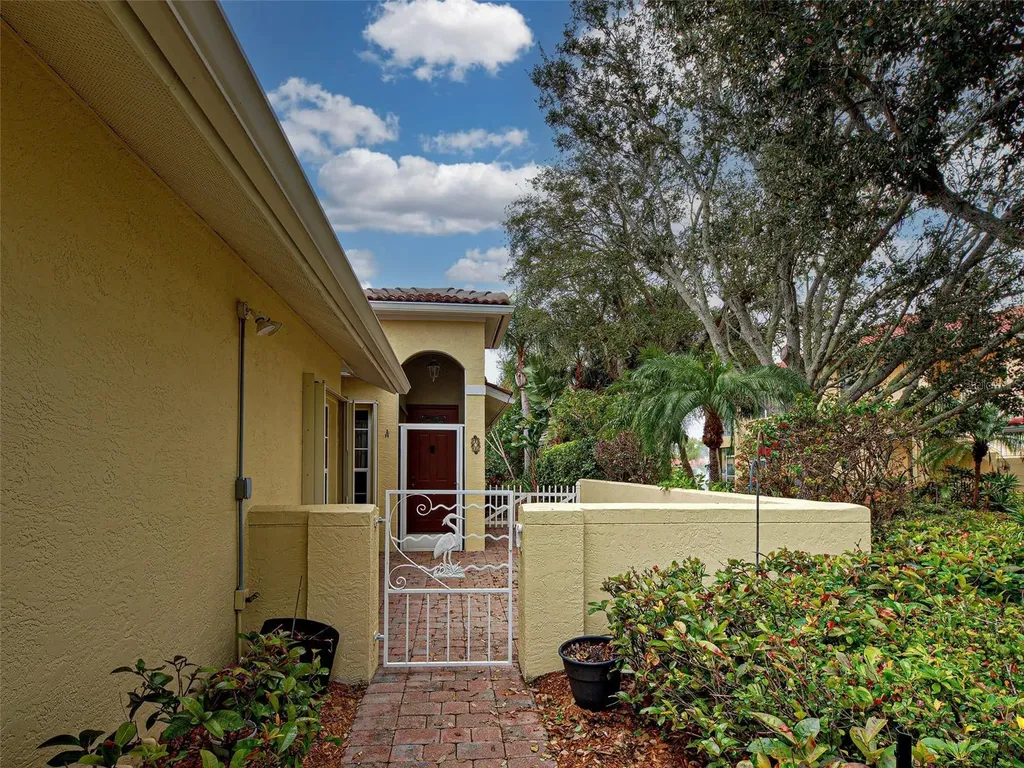 251 Vista Del Lago Way Venice FL 34292