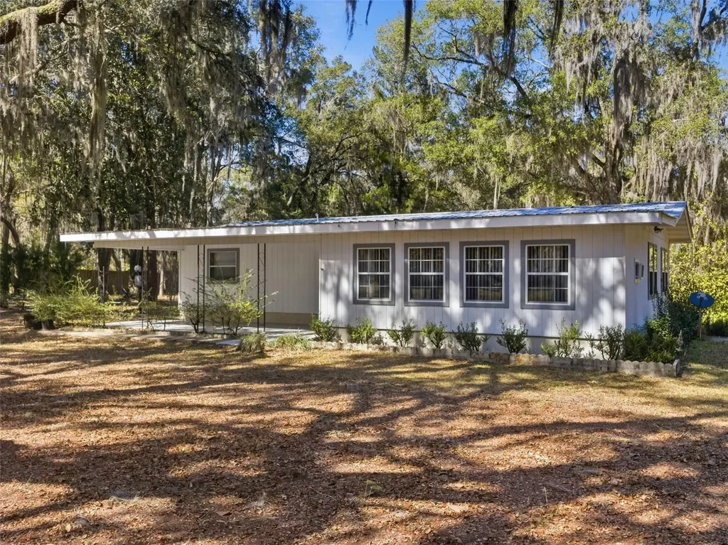 6930 County Road 214 Melrose FL 32666