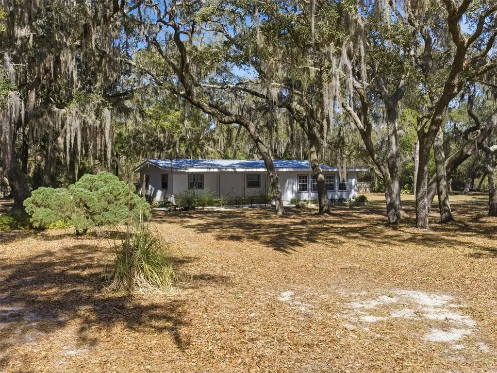 6930 County Road 214 Melrose FL 32666