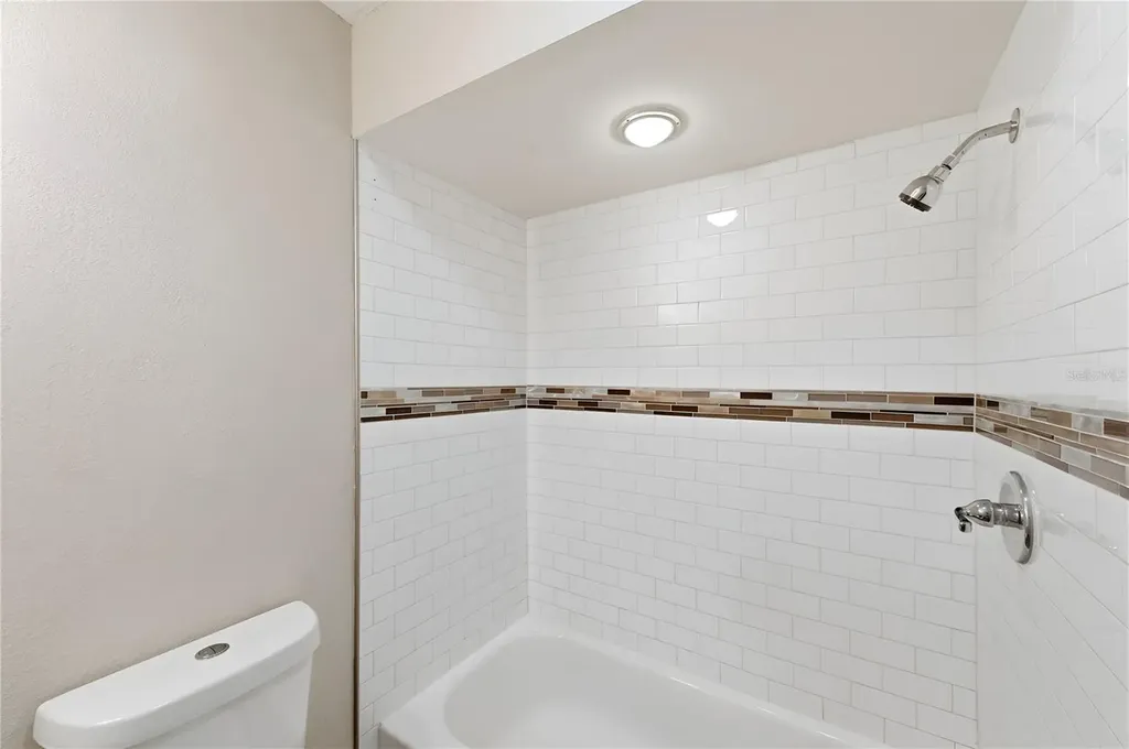 8461 Flagstone Drive Tampa FL 33615
