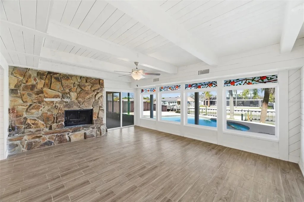 8461 Flagstone Drive Tampa FL 33615