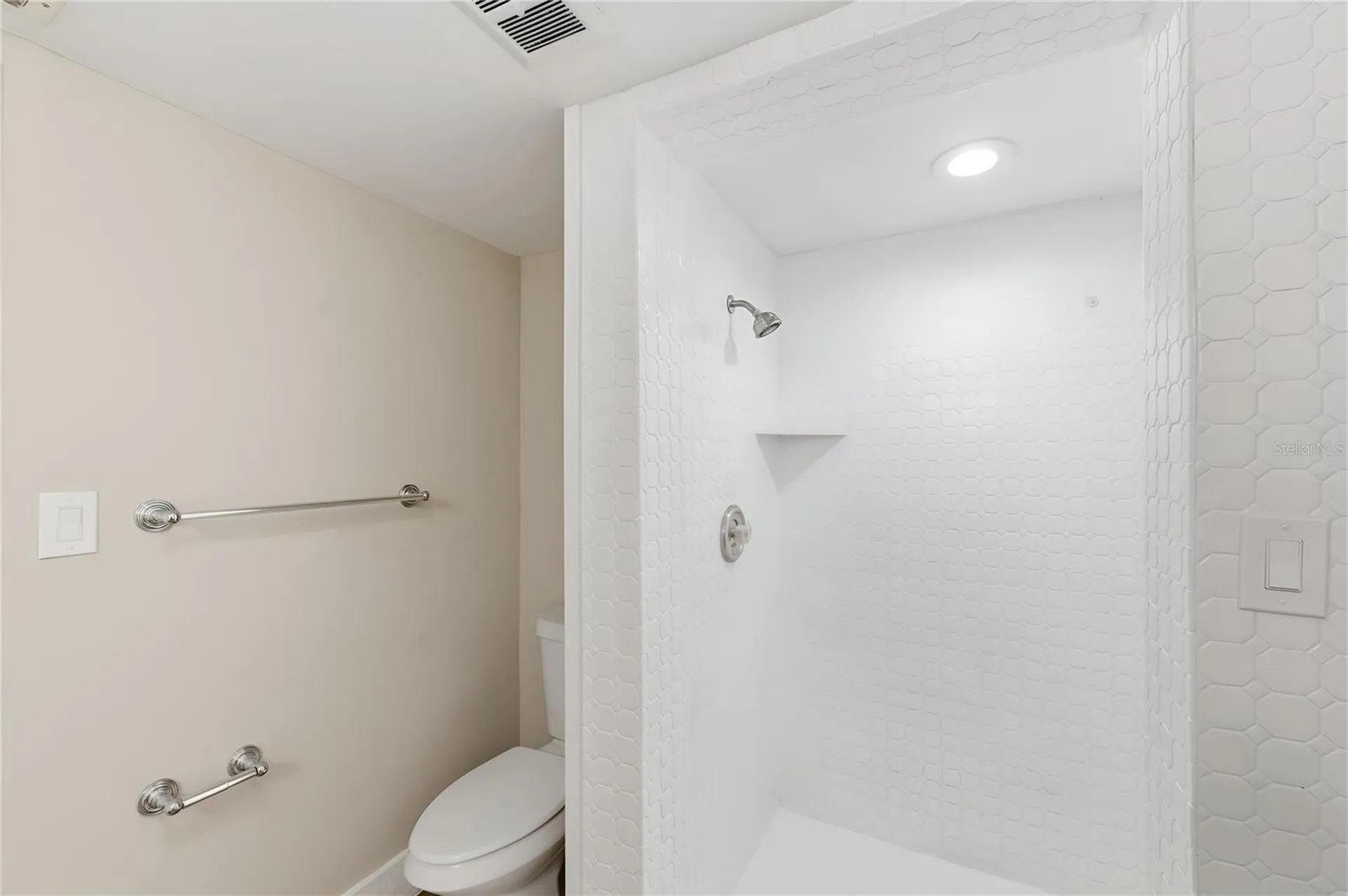 8461 Flagstone Drive Tampa FL 33615