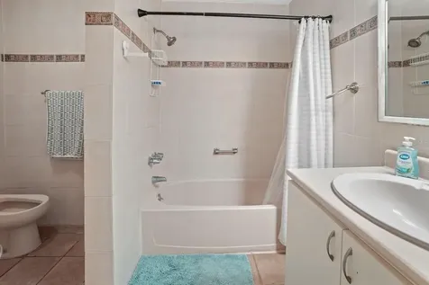 4123 Av Isla Verde Carolina PR 00979