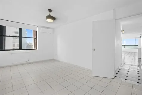 4123 Av Isla Verde Carolina PR 00979