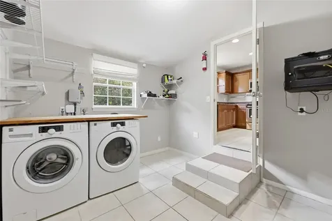 8521 NW 35th Lane Gainesville FL 32606