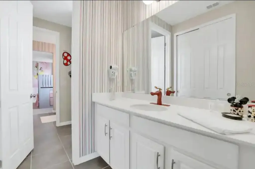 1870 Sawyer Palm Place Kissimmee FL 34747