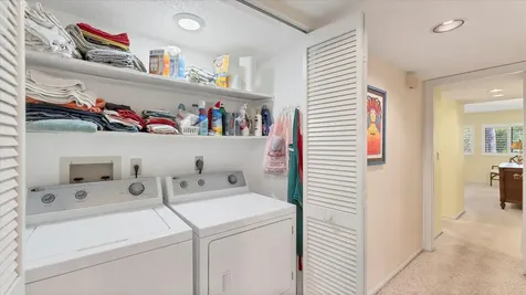 4957 Cross Creek Road Sarasota FL 34231