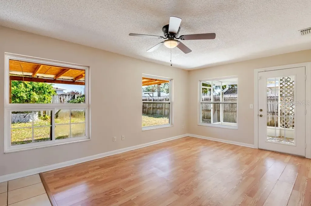 709 Lemonwood Drive Oldsmar FL 34677