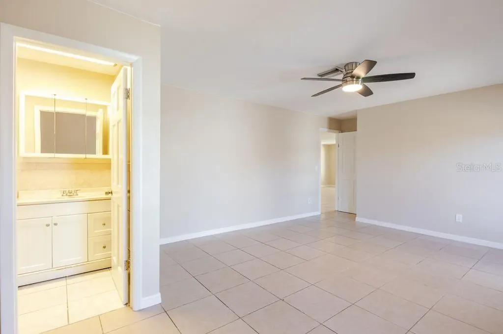 709 Lemonwood Drive Oldsmar FL 34677