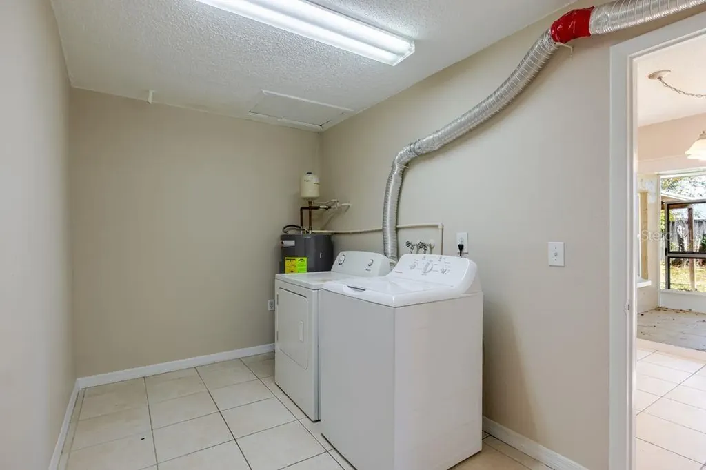 709 Lemonwood Drive Oldsmar FL 34677