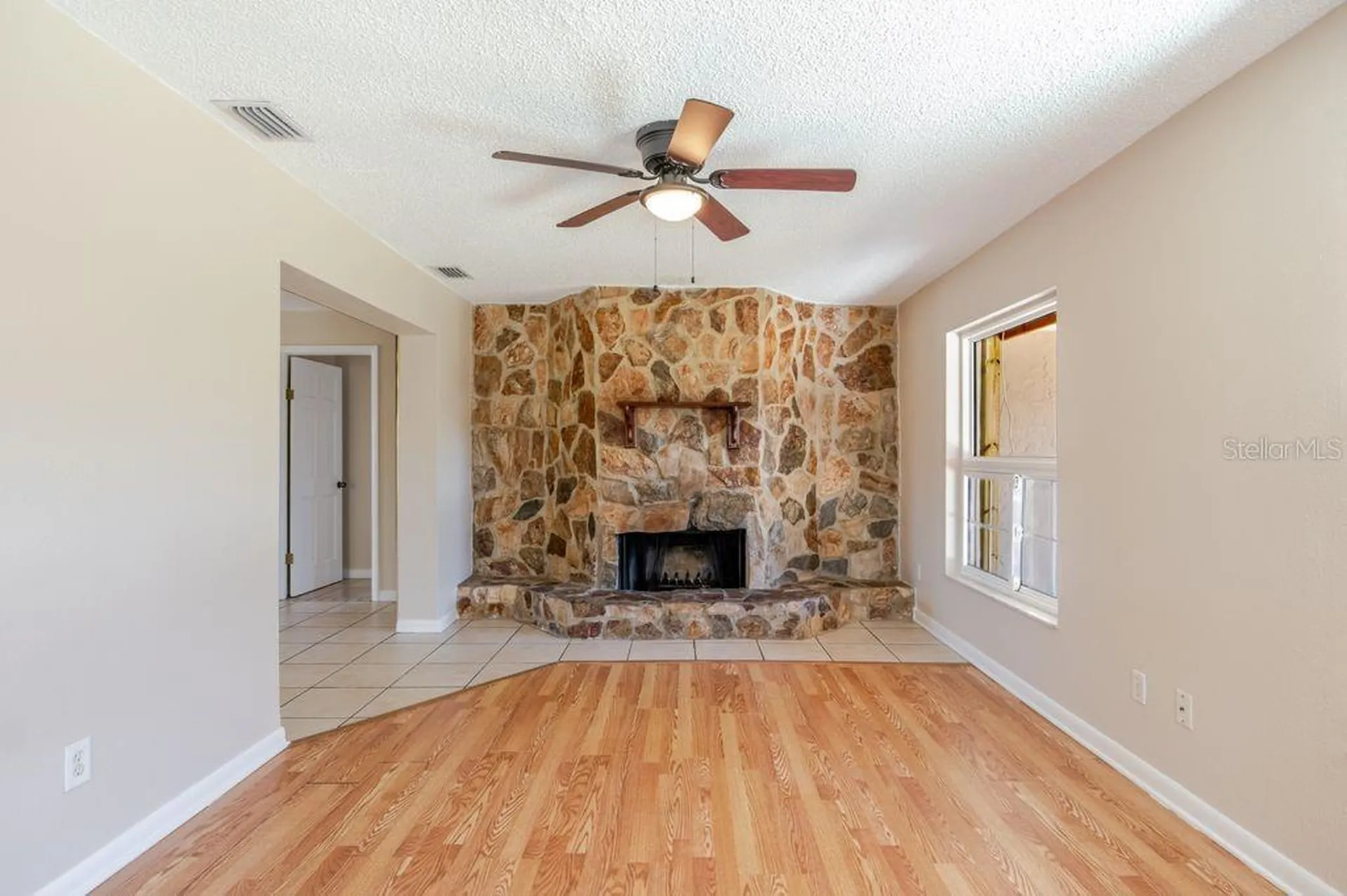 709 Lemonwood Drive Oldsmar FL 34677