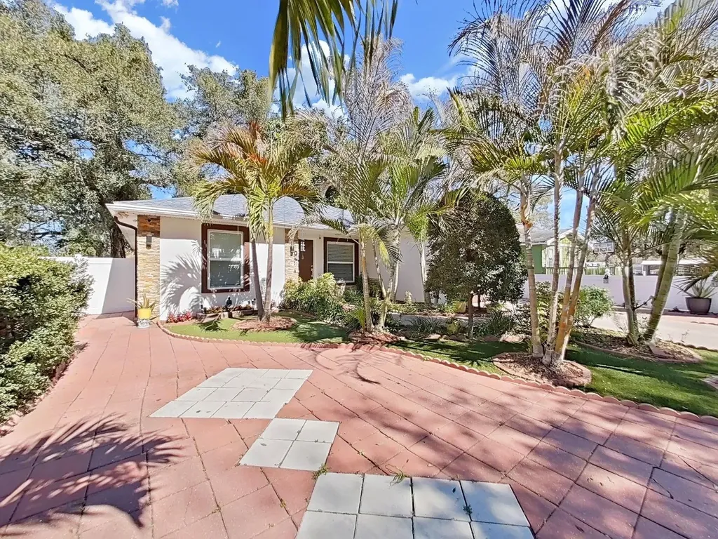 3306 E Chelsea Street Tampa FL 33610