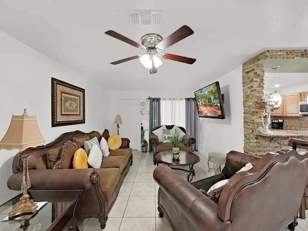 3306 E Chelsea Street Tampa FL 33610