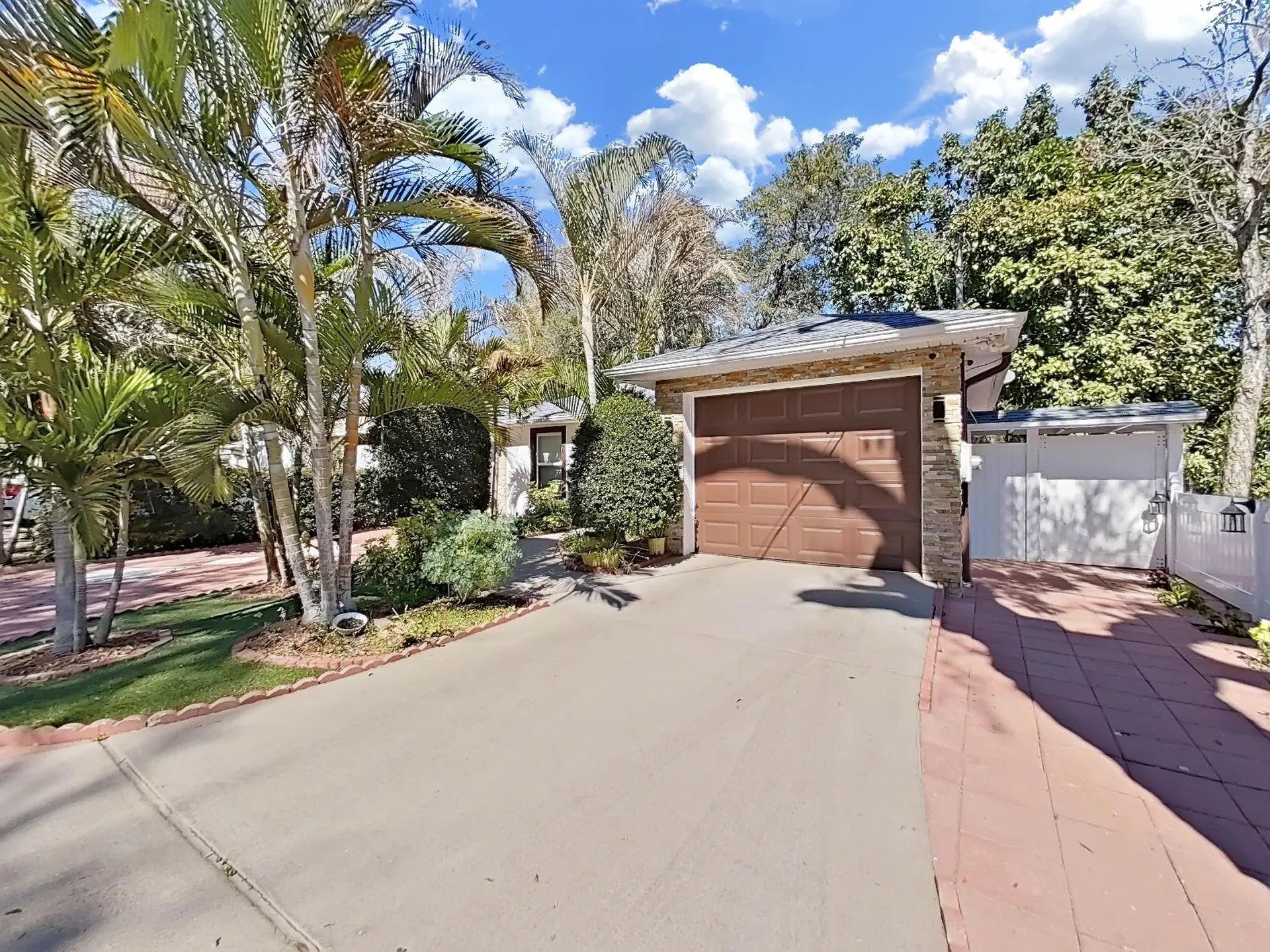 3306 E Chelsea Street Tampa FL 33610