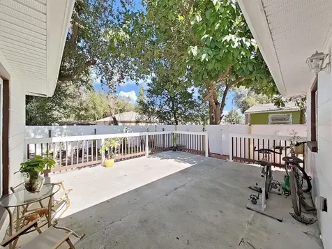 3306 E Chelsea Street Tampa FL 33610