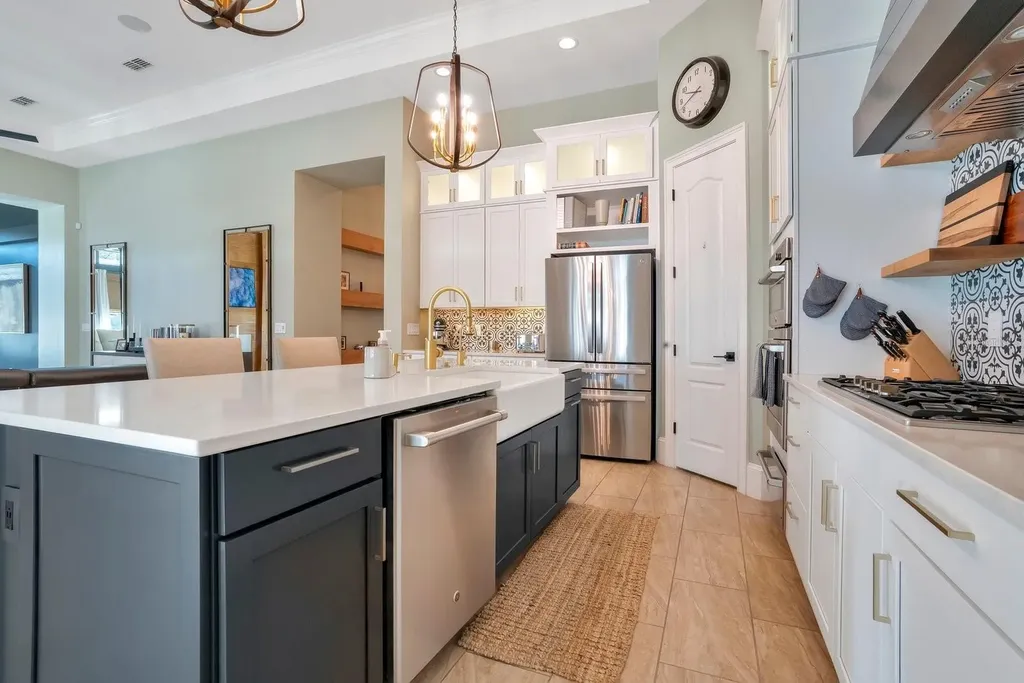 13093 Lessing Avenue Orlando FL 32827