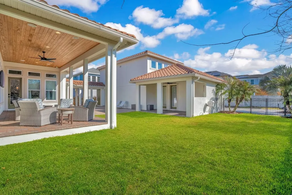 13093 Lessing Avenue Orlando FL 32827