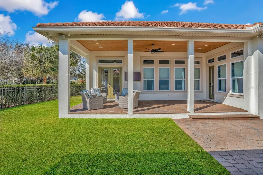 13093 Lessing Avenue Orlando FL 32827