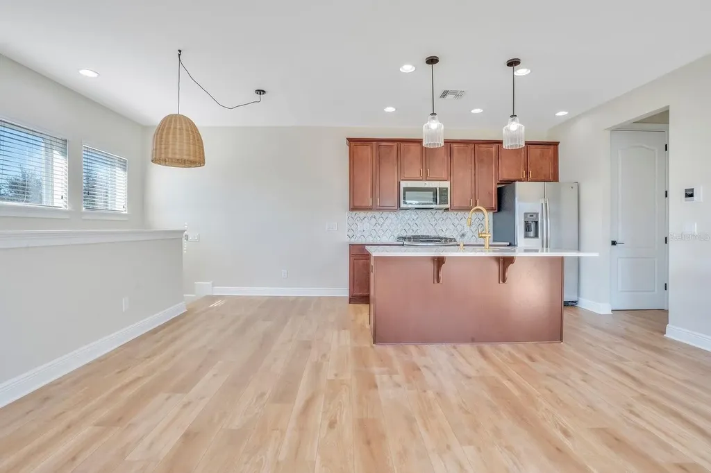 13093 Lessing Avenue Orlando FL 32827