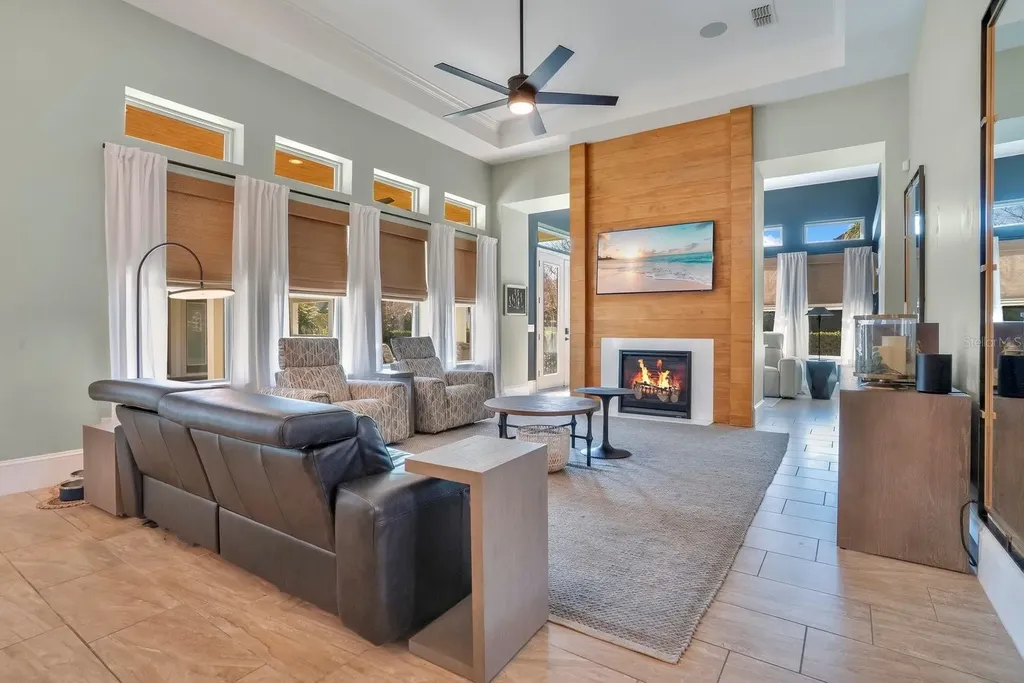 13093 Lessing Avenue Orlando FL 32827