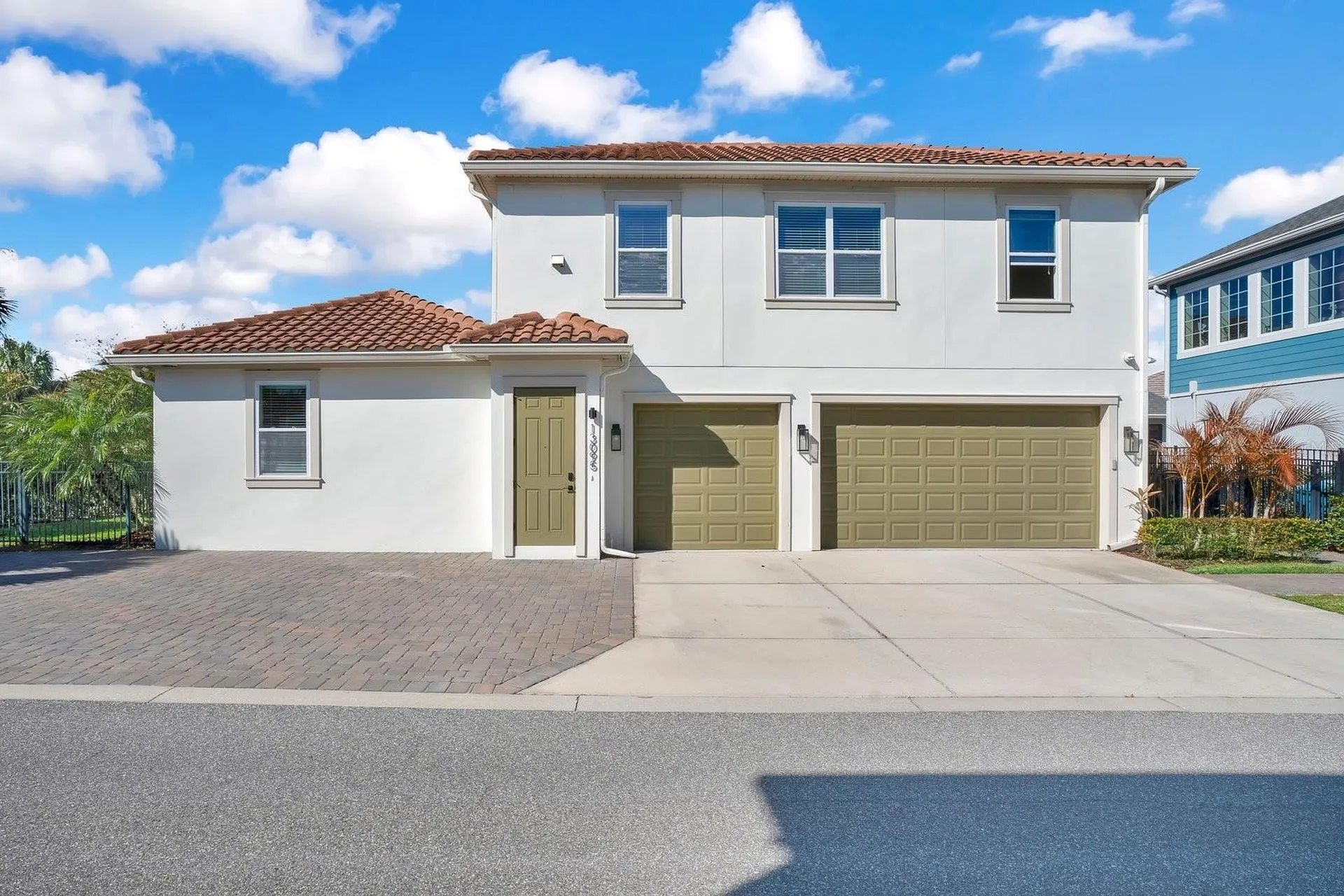 13093 Lessing Avenue Orlando FL 32827