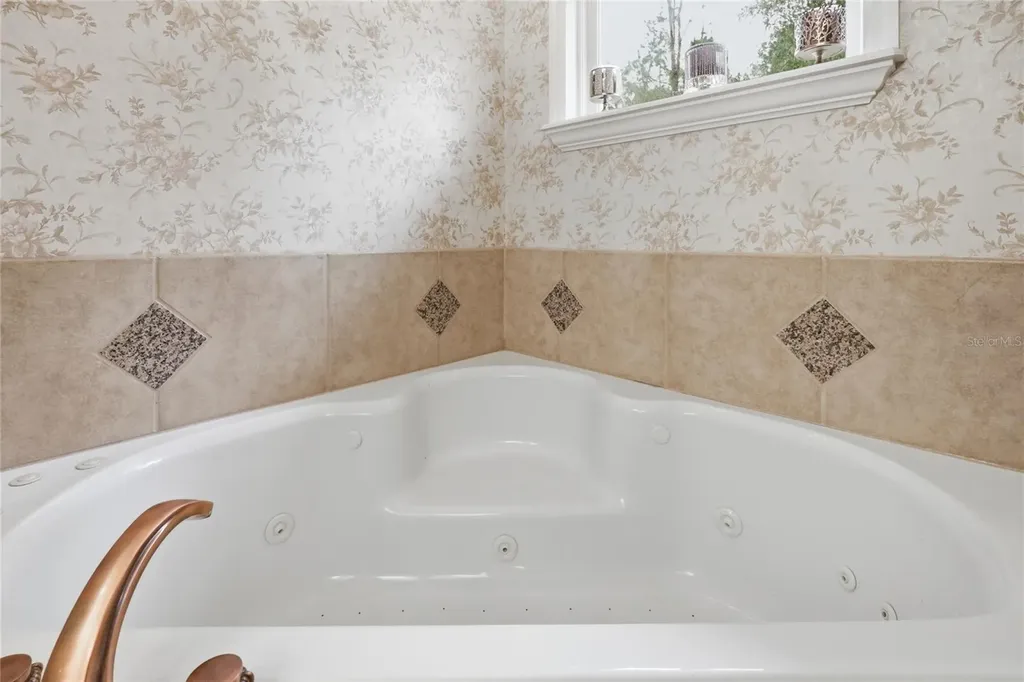 9278 SW 61st Avenue Gainesville FL 32608