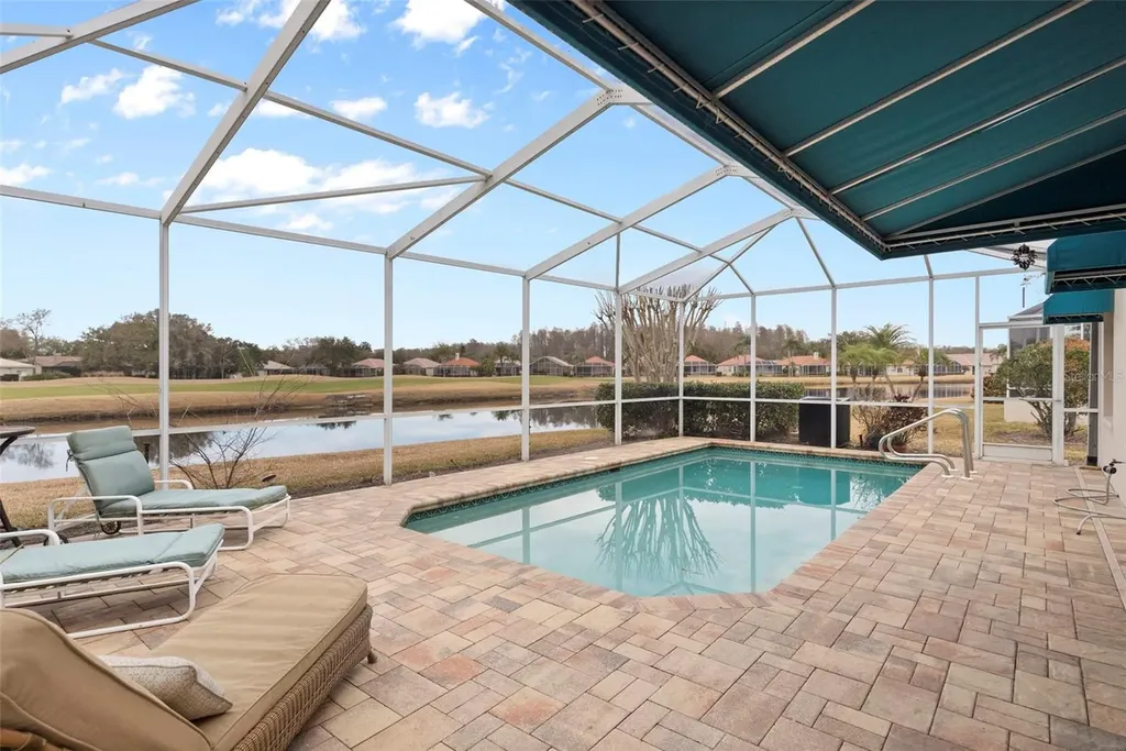 1040 Dartford Drive Tarpon Springs FL 34688