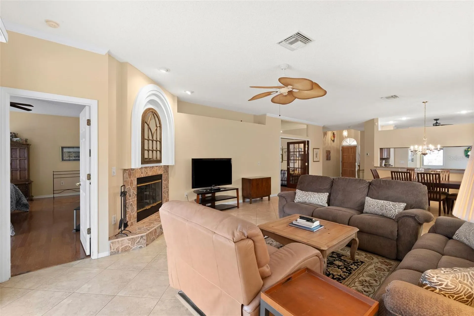 1040 Dartford Drive Tarpon Springs FL 34688