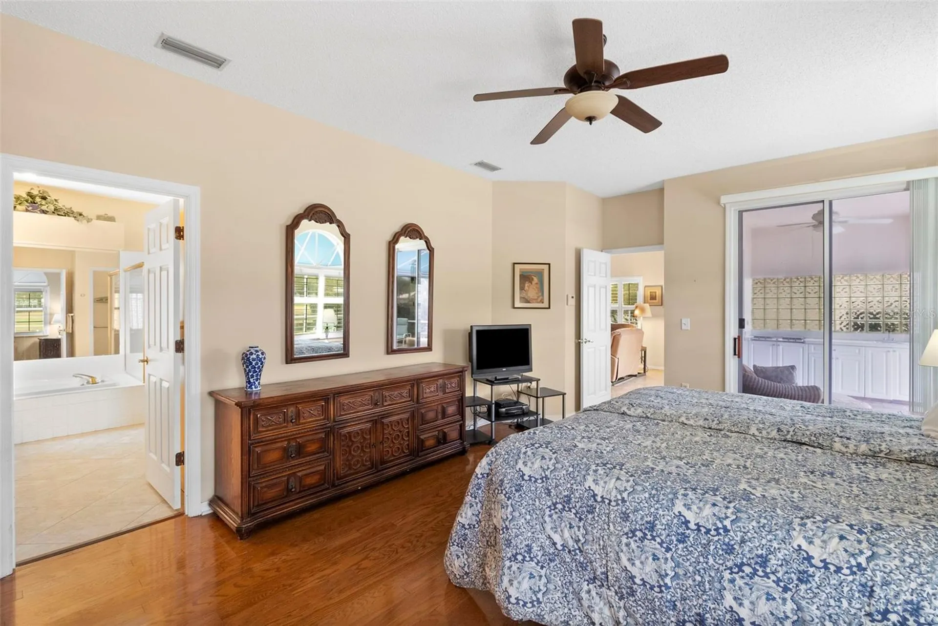 1040 Dartford Drive Tarpon Springs FL 34688