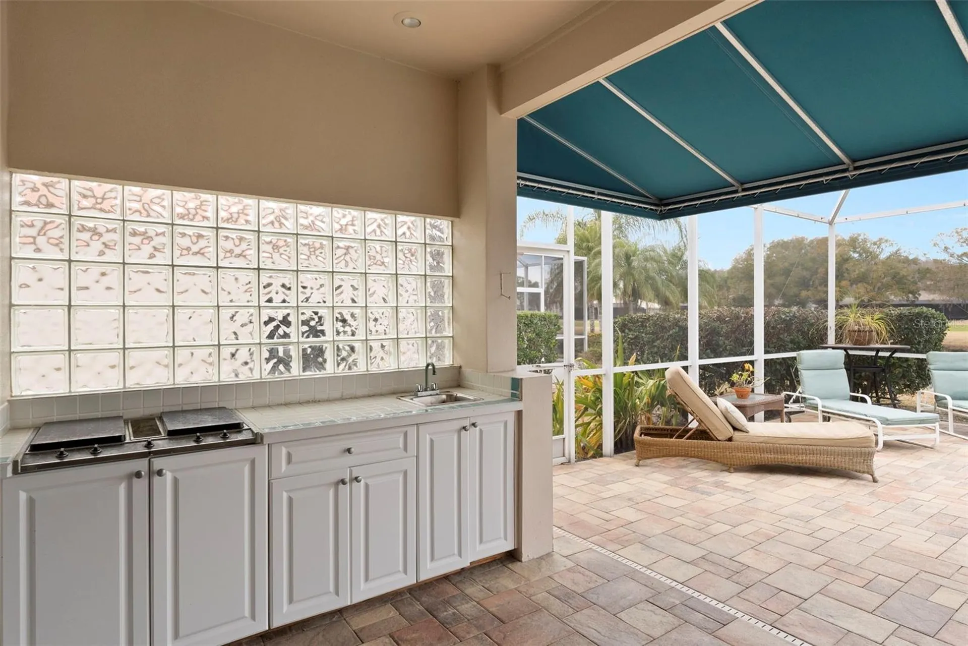 1040 Dartford Drive Tarpon Springs FL 34688