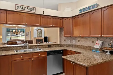 1040 Dartford Drive Tarpon Springs FL 34688