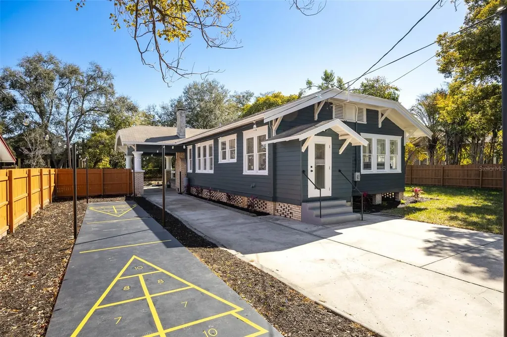 5606 N Miami Avenue Tampa FL 33604