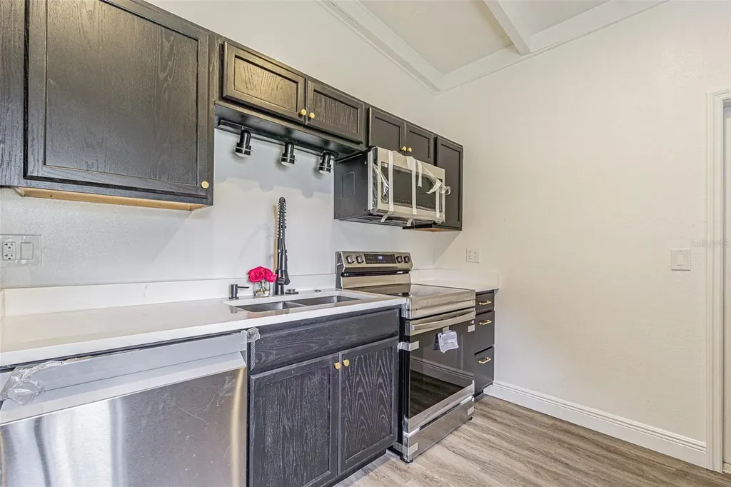 416 Country Club Drive Oldsmar FL 34677