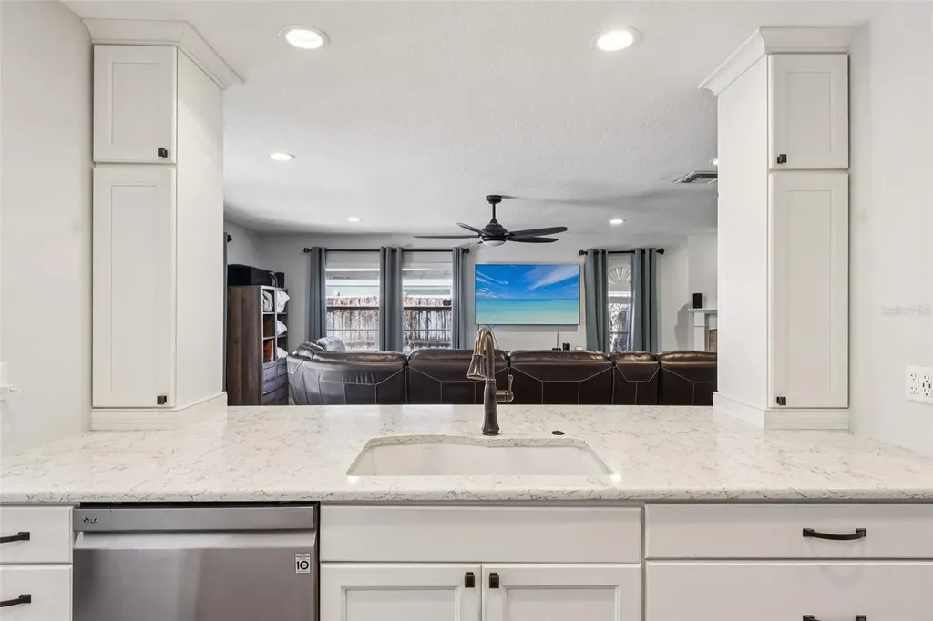 2205 Blossomwood Drive Oviedo FL 32765