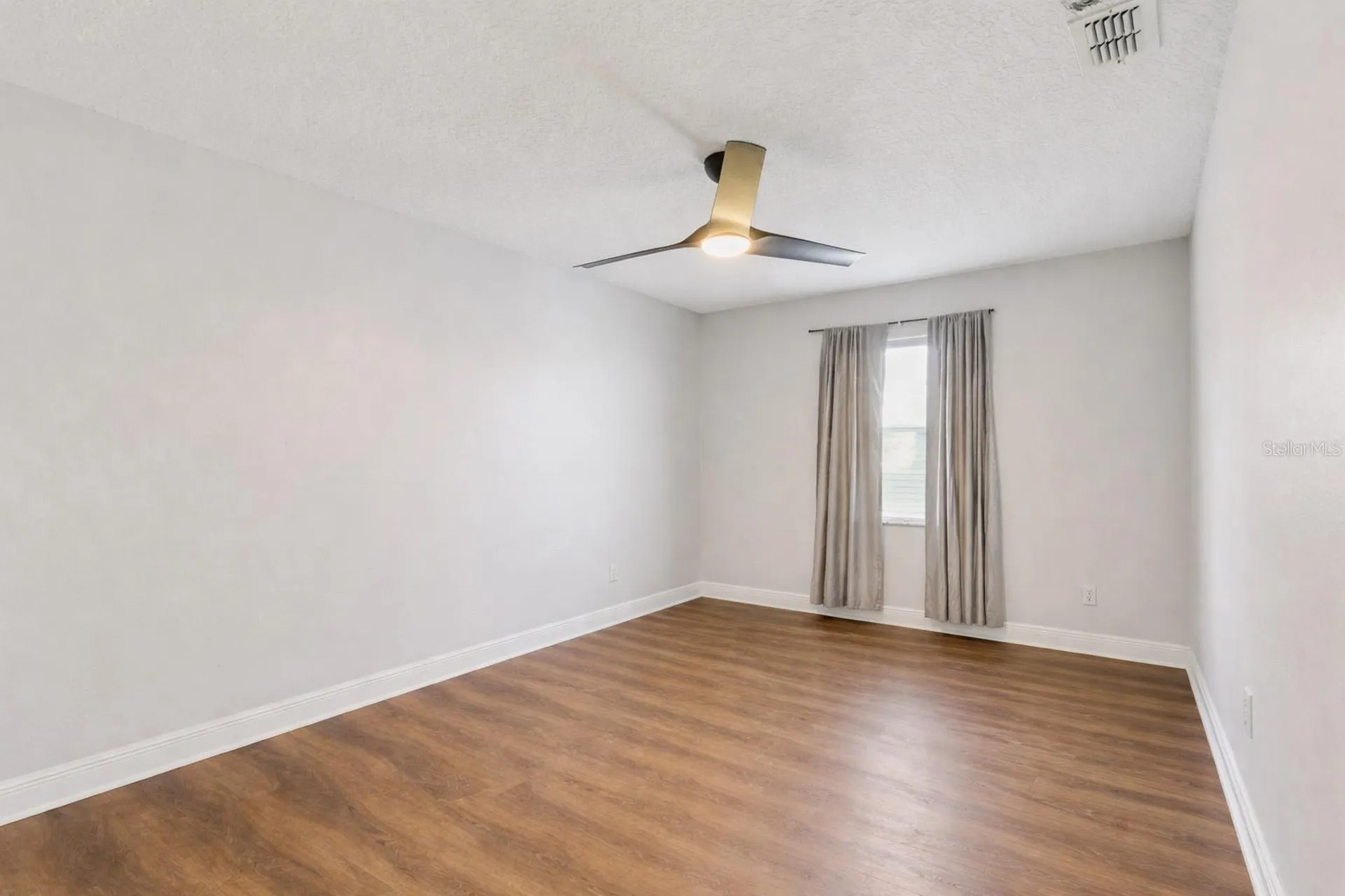 2205 Blossomwood Drive Oviedo FL 32765