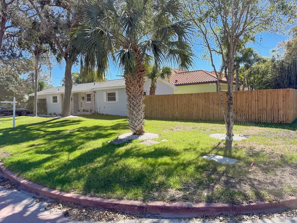 1470 Serpentine Drive S St Petersburg FL 33705