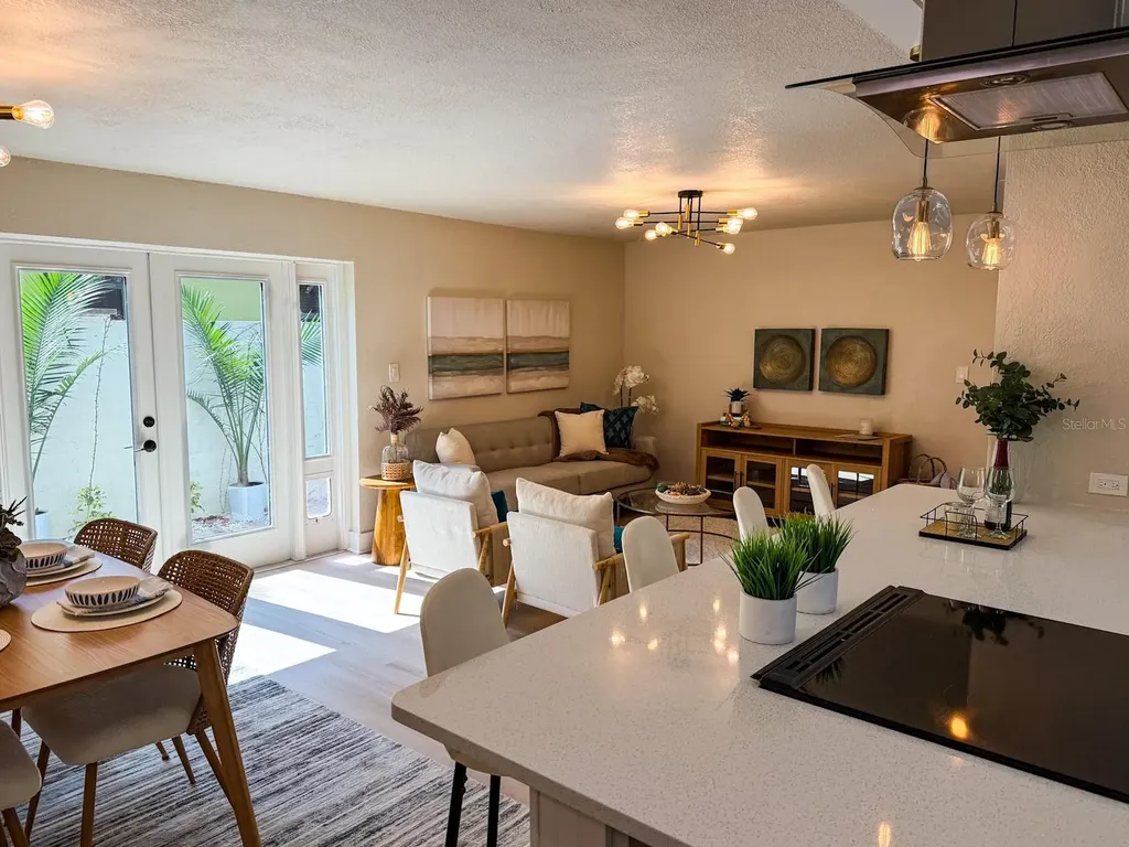 1470 Serpentine Drive S St Petersburg FL 33705