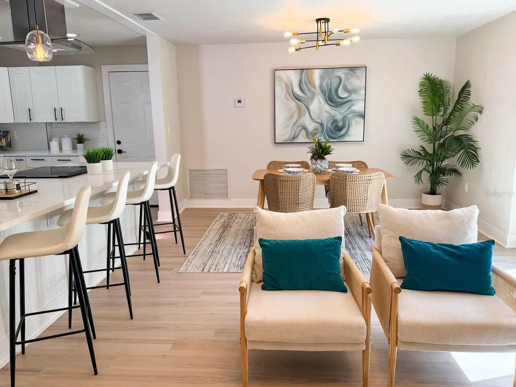 1470 Serpentine Drive S St Petersburg FL 33705
