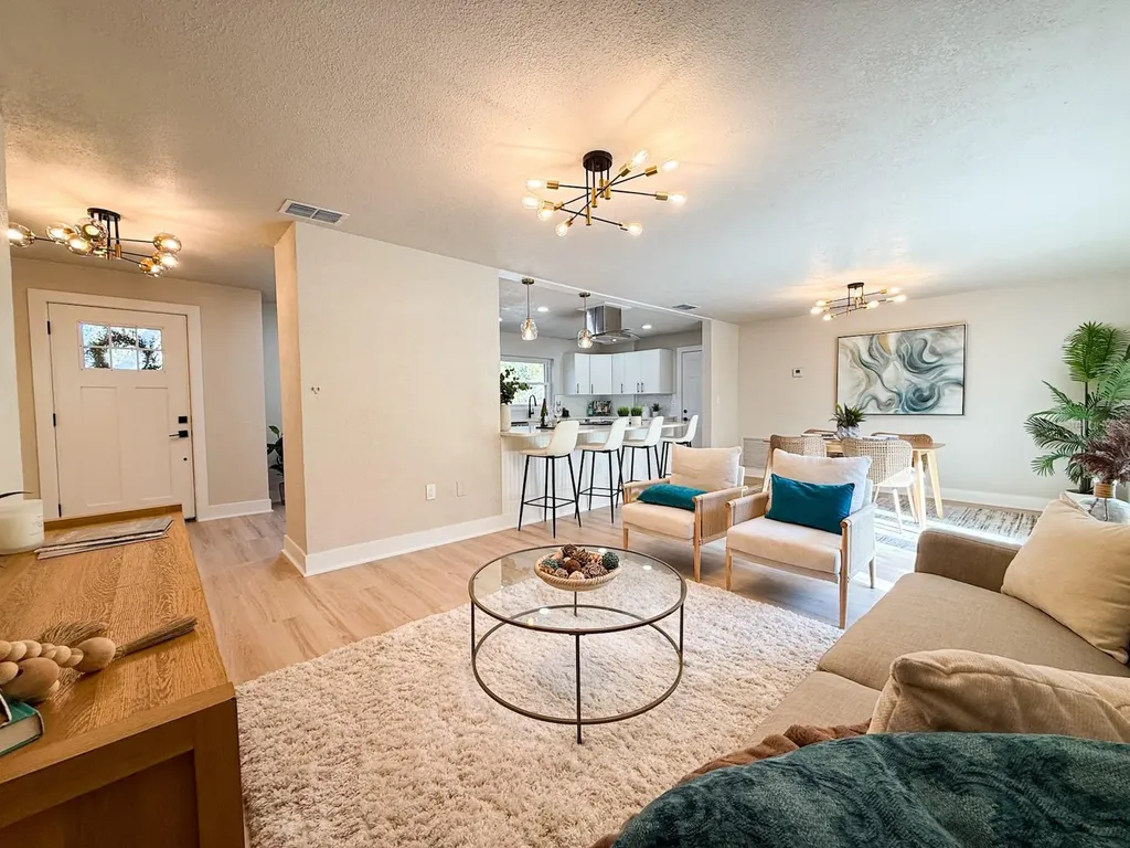 1470 Serpentine Drive S St Petersburg FL 33705